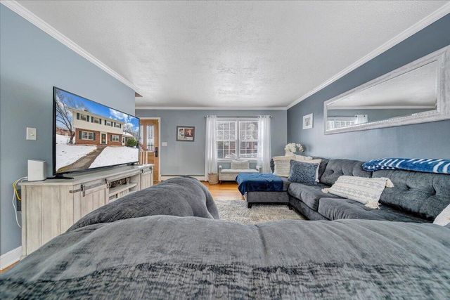 1685 Sigmon RD, Roanoke, VA 24017