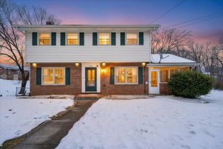 1685 Sigmon RD, Roanoke, VA 24017