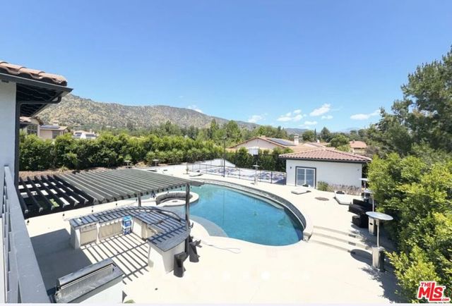 248 Snapdragon Lane, Glendora, CA 91741