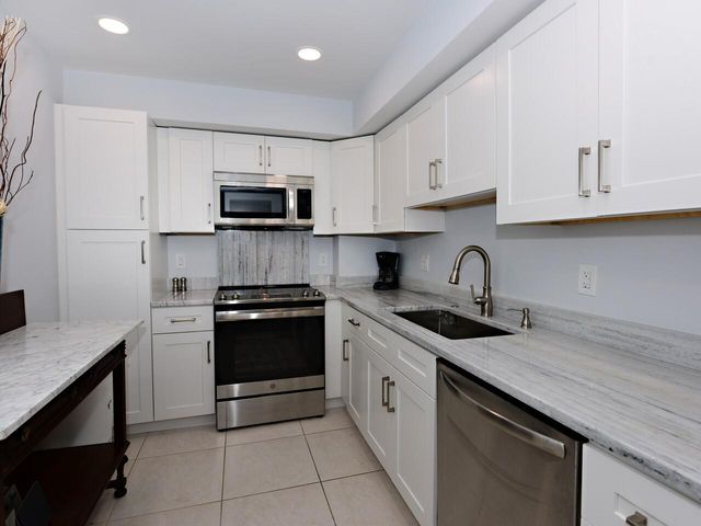 3450 S Ocean Boulevard 406, Palm Beach, FL 33480