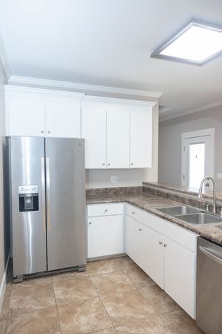 62 Granite Court, Dothan, AL 36303