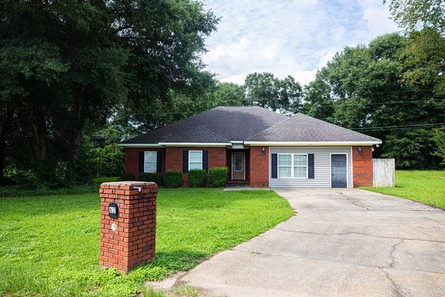 62 Granite Court, Dothan, AL 36303