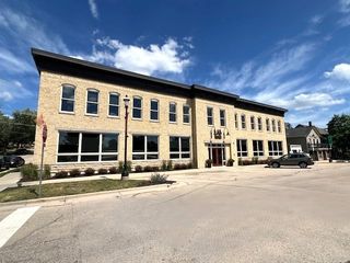 220 N River Street, East Dundee, IL 60118