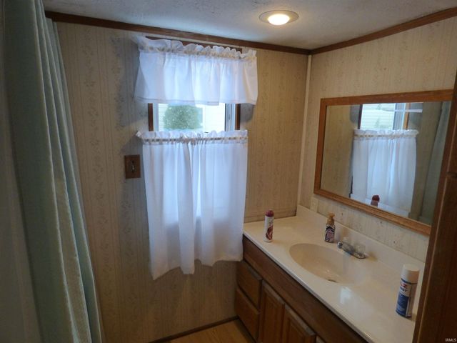 1159 W Mcclurg Street, Frankfort, IN 46041