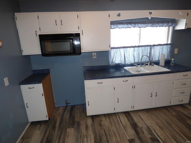 1159 W Mcclurg Street, Frankfort, IN 46041