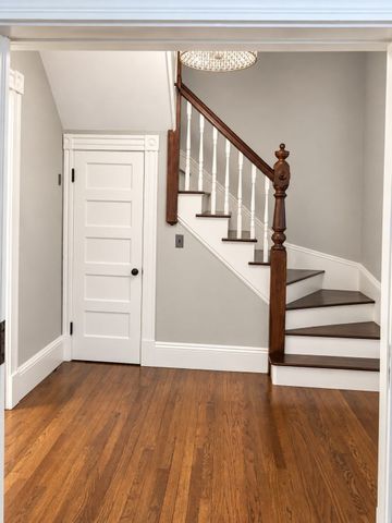 5 Gould St, Wakefield, MA 01880