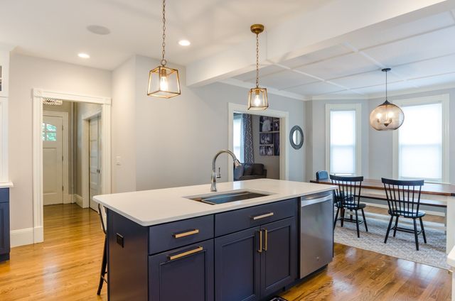 5 Gould St, Wakefield, MA 01880