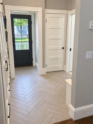 5 Gould St, Wakefield, MA 01880
