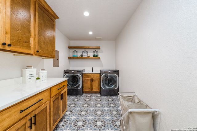 134 School, Poteet, TX 78065