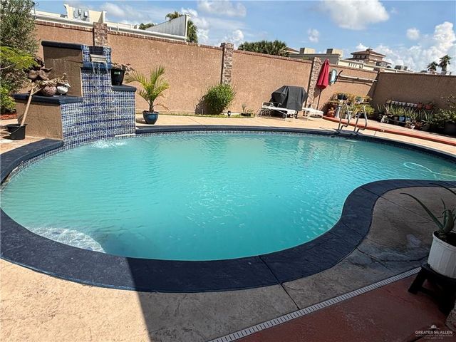 100 W Marigold Avenue, Mcallen, TX 78501