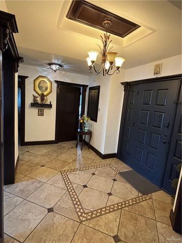 100 W Marigold Avenue, Mcallen, TX 78501