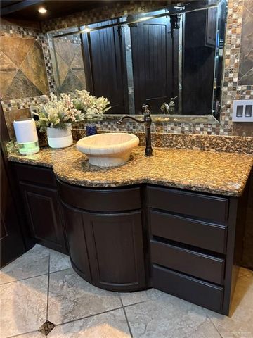 100 W Marigold Avenue, Mcallen, TX 78501