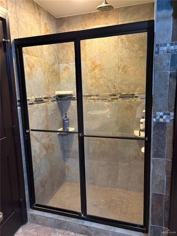 100 W Marigold Avenue, Mcallen, TX 78501