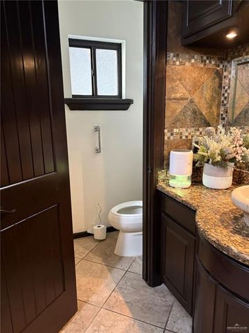 100 W Marigold Avenue, Mcallen, TX 78501