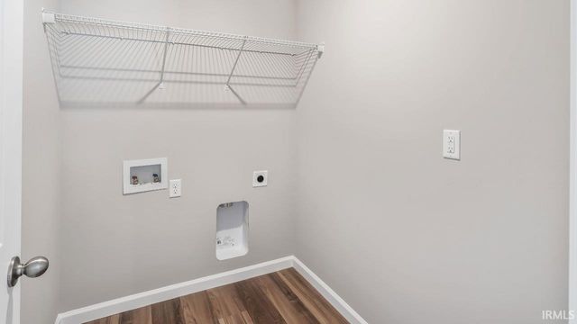 2881 Greenacre Court, Warsaw, IN 46582