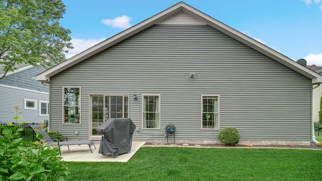 60 N Prairie Parkway, Valparaiso, IN 46385