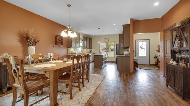 60 N Prairie Parkway, Valparaiso, IN 46385