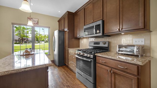 60 N Prairie Parkway, Valparaiso, IN 46385