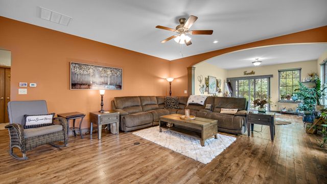 60 N Prairie Parkway, Valparaiso, IN 46385