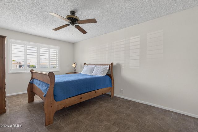 6122 W CAROL ANN Way, Glendale, AZ 85306