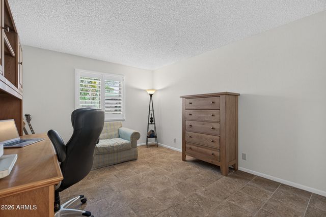 6122 W CAROL ANN Way, Glendale, AZ 85306