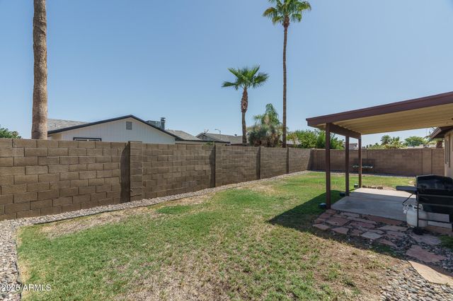 6122 W CAROL ANN Way, Glendale, AZ 85306