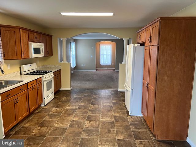 2 EGRET CT, Bechtelsville, PA 19505