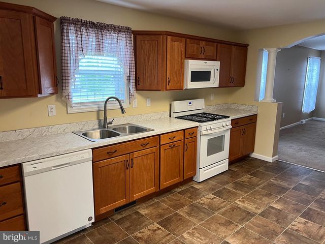 2 EGRET CT, Bechtelsville, PA 19505