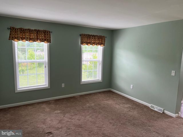 2 EGRET CT, Bechtelsville, PA 19505