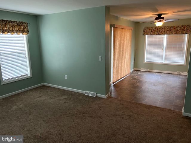 2 EGRET CT, Bechtelsville, PA 19505