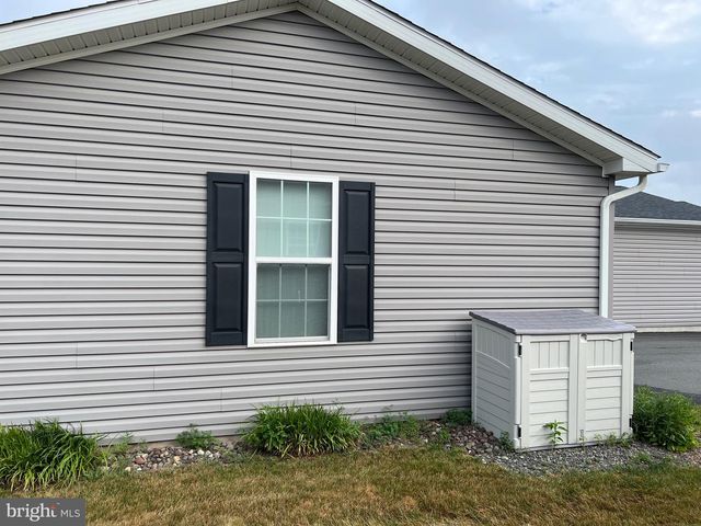 2 EGRET CT, Bechtelsville, PA 19505