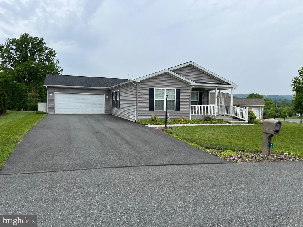 2 EGRET CT, Bechtelsville, PA 19505