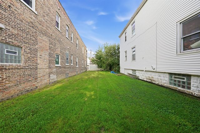 1303 S 51st Avenue, Cicero, IL 60804