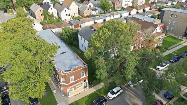 1303 S 51st Avenue, Cicero, IL 60804