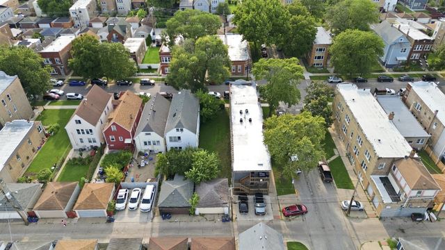 1303 S 51st Avenue, Cicero, IL 60804