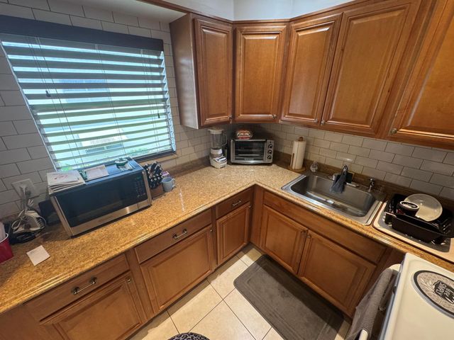477 Brittany J 477, Delray Beach, FL 33446