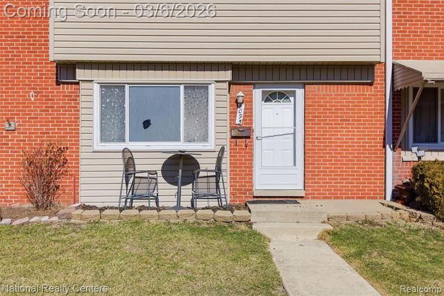 8095 Coventry Street, Westland, MI 48185