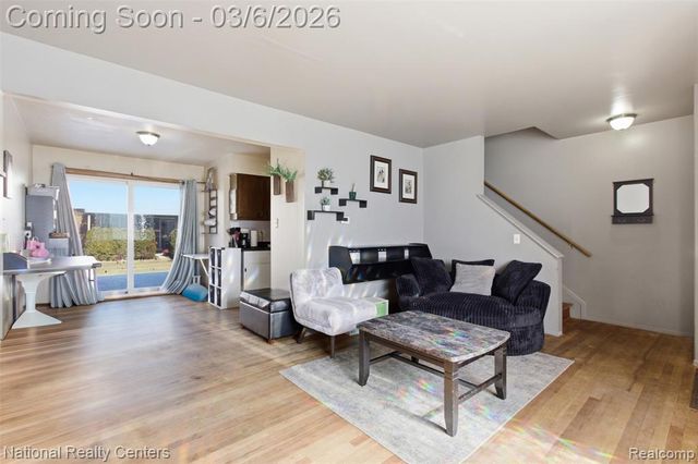 8095 Coventry Street, Westland, MI 48185