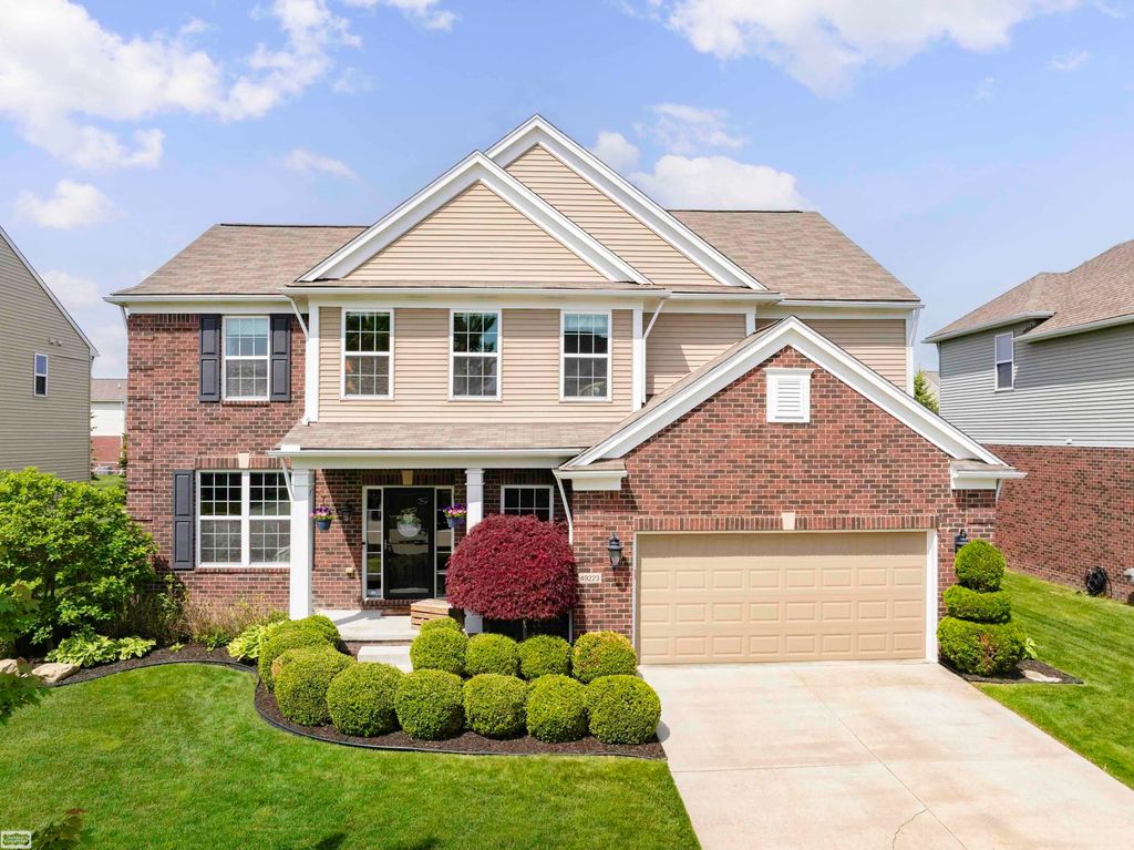 49223 Gaviota Lane, Macomb Twp, MI 48044
