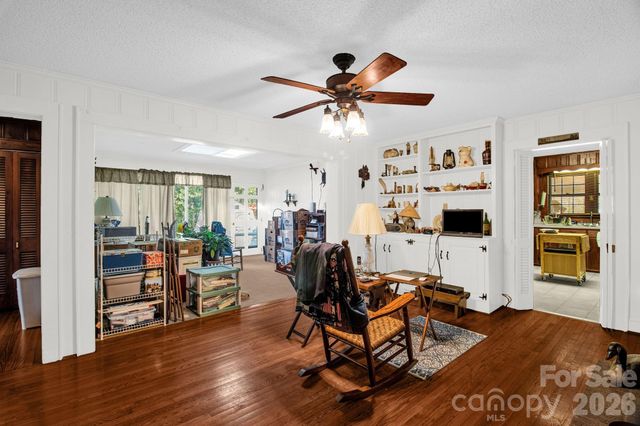 305 Hilltop Drive, Lexington, NC 27292