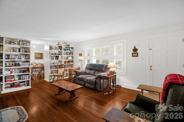 305 Hilltop Drive, Lexington, NC 27292