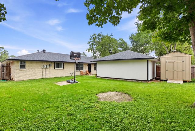 7603 Vernwood Street, Houston, TX 77040