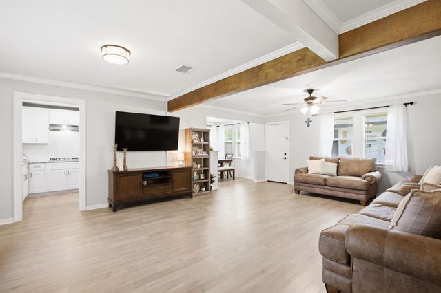7603 Vernwood Street, Houston, TX 77040