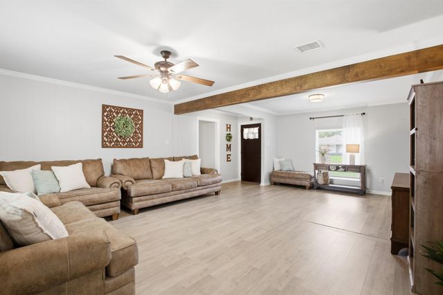 7603 Vernwood Street, Houston, TX 77040