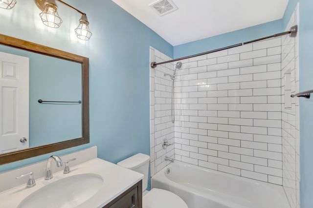 304 Deep River Road, Summerville, SC 29486