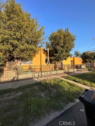 7700 Mckinley, Los Angeles, CA 90001