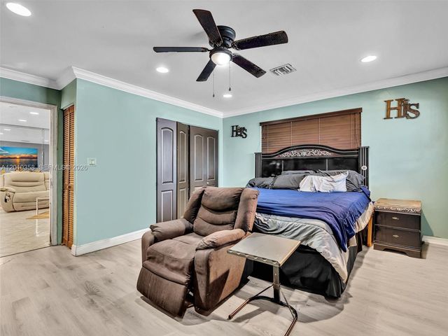 4301 NW 185th St, Miami Gardens, FL 33055