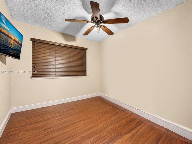 4301 NW 185th St, Miami Gardens, FL 33055