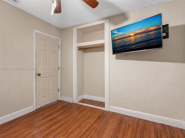 4301 NW 185th St, Miami Gardens, FL 33055