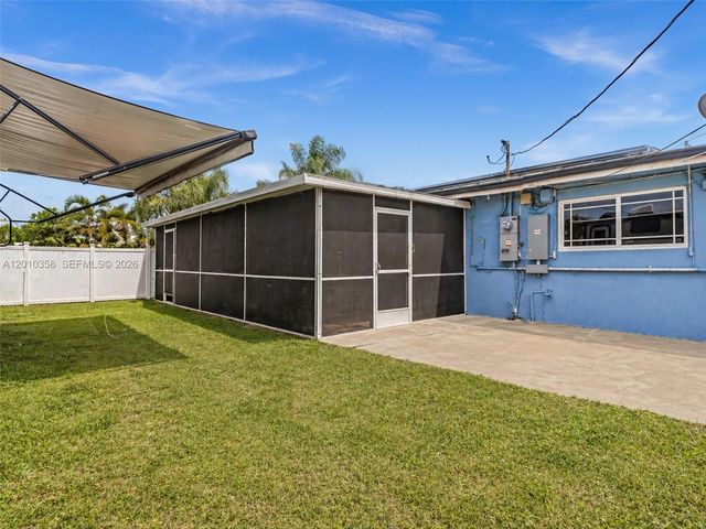 4301 NW 185th St, Miami Gardens, FL 33055
